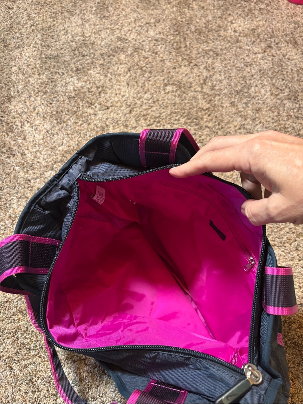 E158 Nike Radiate Women's Navy and Pink Tote Bag - Picture 5 of 7